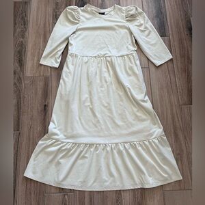 Who What Wear Cream Dress EUC